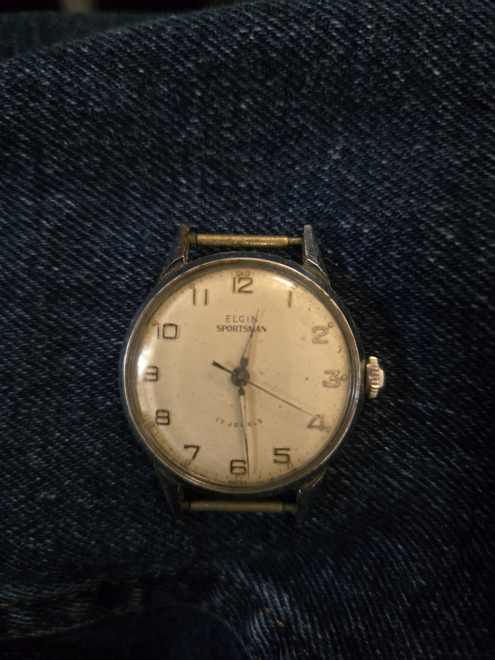 Elgin Sportsman Men's Classic Round Silver-Tone Watch - Cream Dial